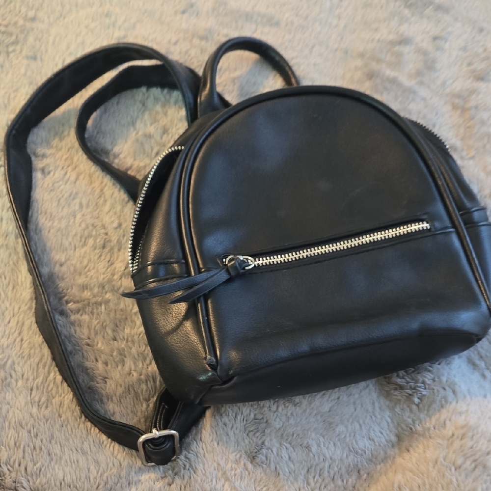 Small Black Backpack Mossimo Supply - image 1